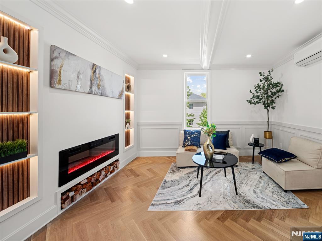 9 Morse Avenue