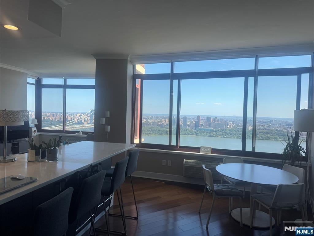 100 Old Palisade Road 4105