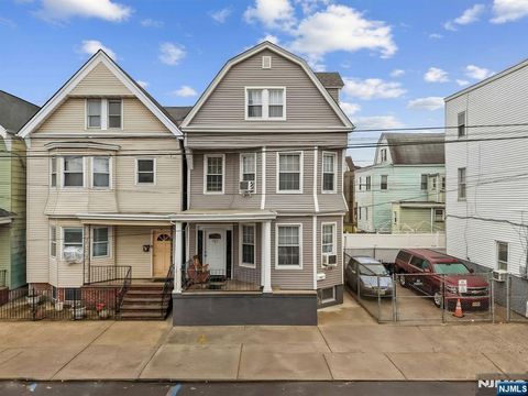 Photo of 409 Hamilton Street, Harrison, NJ 07029 (MLS # 26007821)