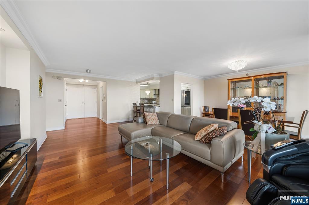 1512 Palisade Avenue 19A