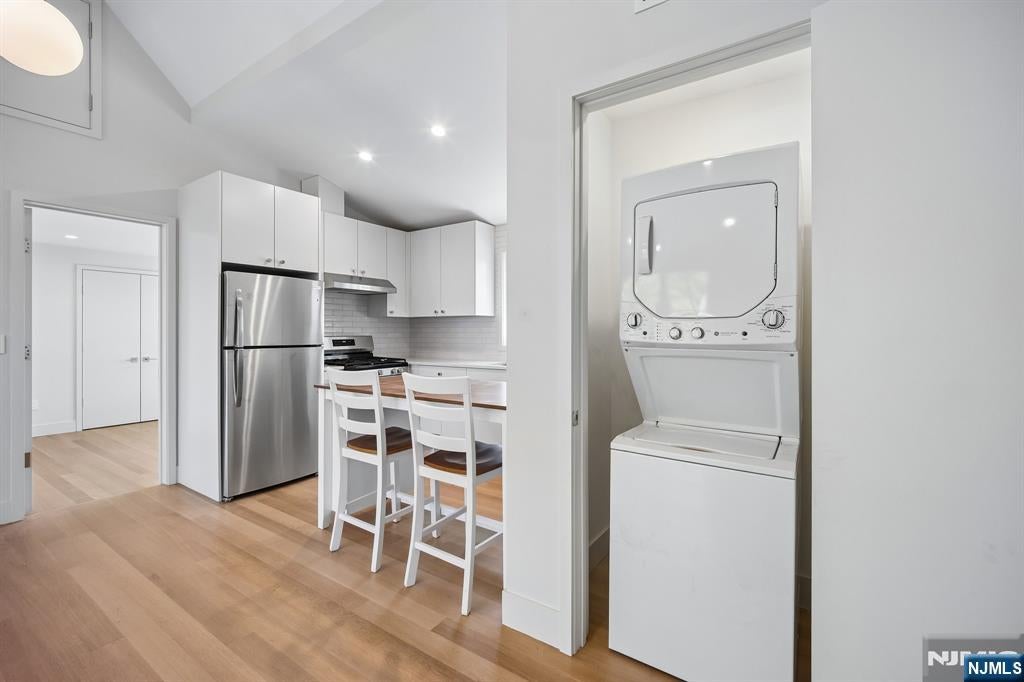 75 Midland Avenue 5