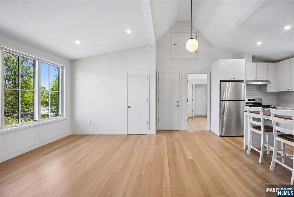 75 Midland Avenue 5