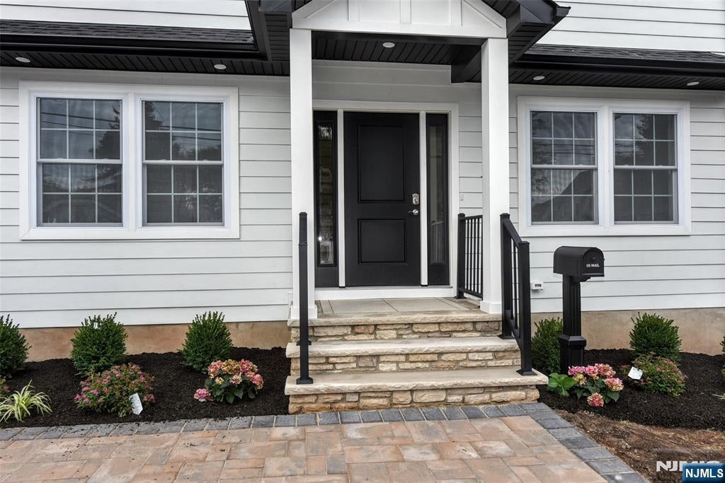 Homes for Sale in Northern NJ | ThisIsRiverEdge.com 311 Harrison Avenue