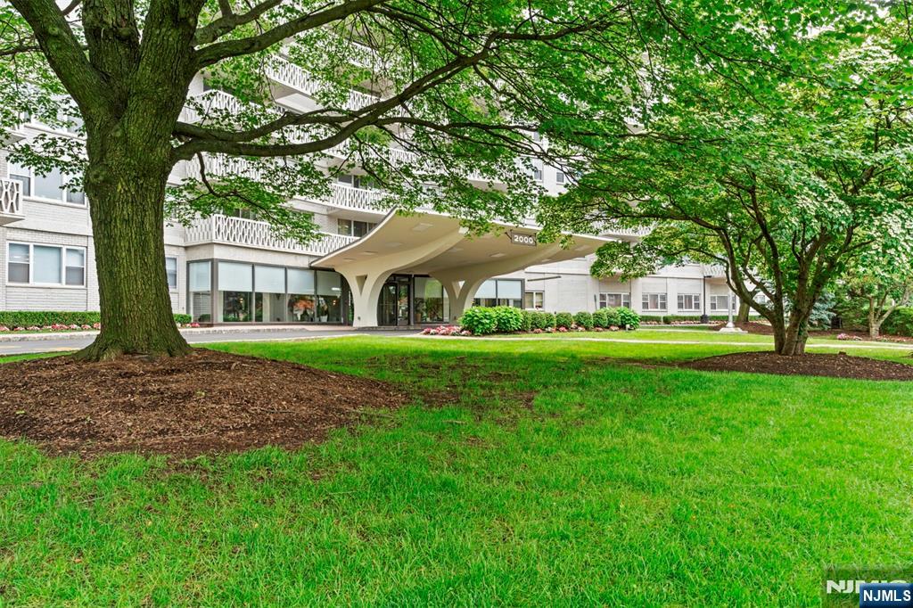 2000 Linwood Avenue 3P