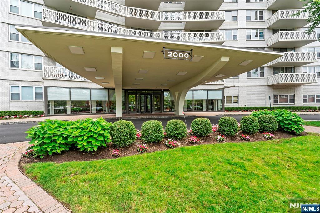 2000 Linwood Avenue 3P