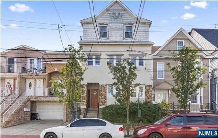 Welcome to the best priced 2 bed condo on the market! This recently updated condo is situated only minutes into NYC, with local shops, transportation, and parks only seconds away from your doorstep. This is a perfect investment opportunity or live in, and start creating equity! Inquire for more details.