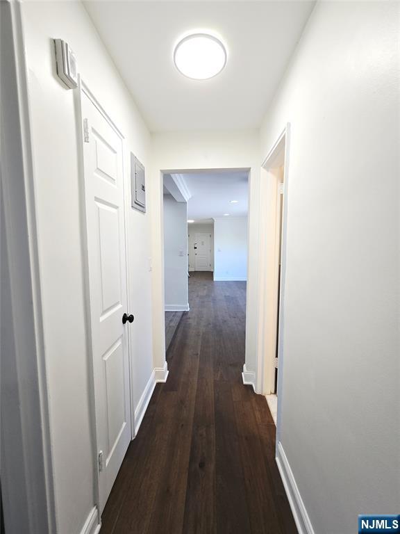 1575 Center Avenue 4B