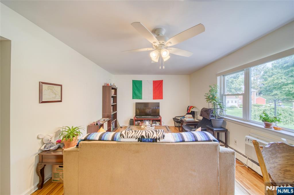 132 Regency Park