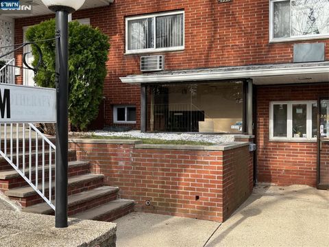 Photo of 1331 Anderson Avenue #FF, Fort Lee, NJ 07024 (MLS # 25028472)