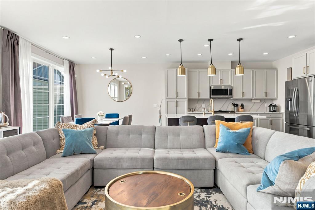 1 Aspen Drive
