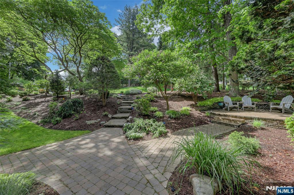 364 Canterbury Lane