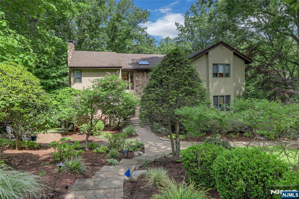 364 Canterbury Lane