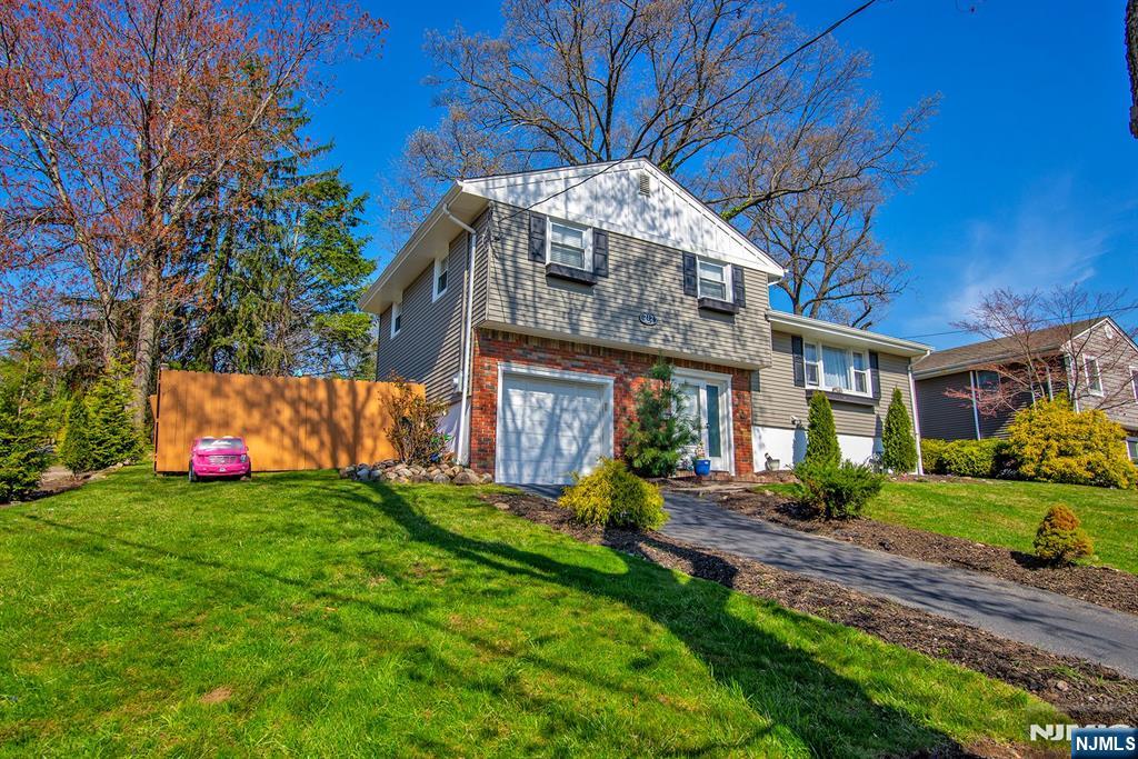 212 Hasbrouck Avenue