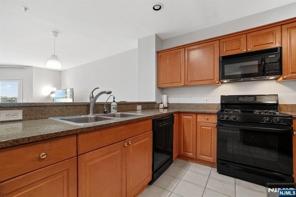 206 The Promenade 206