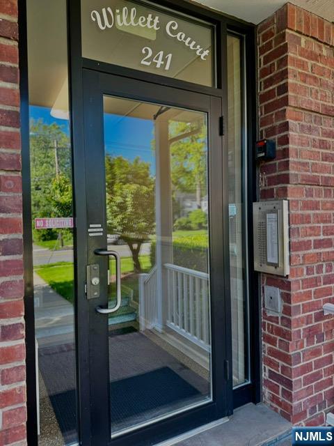 241 Main Street 2H