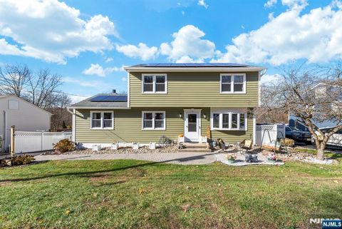 15 Aldrin Drive Wanaque NJ 07465
