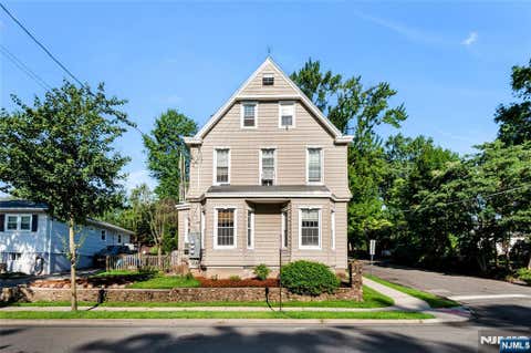 Photo of 809 Park Avenue, River Edge, NJ 07661 (MLS # 26029421)