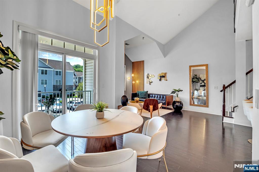 12 Elston Court