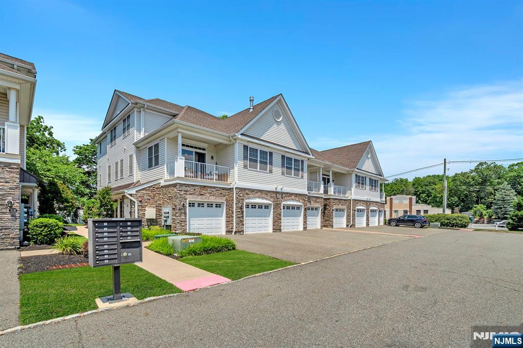 12 Elston Court