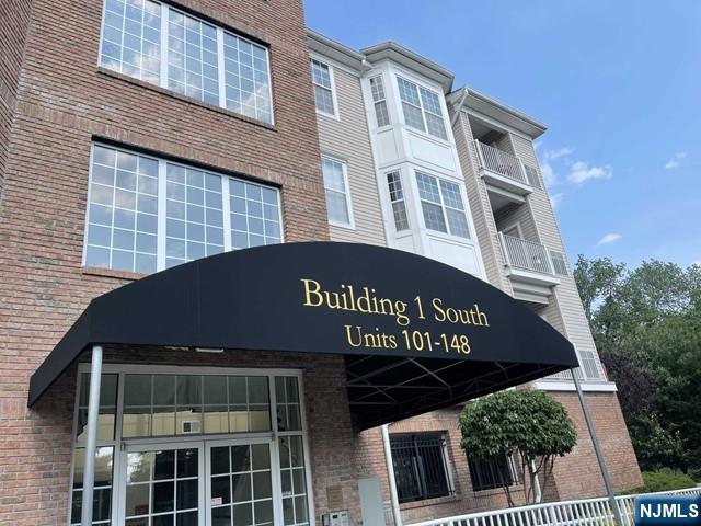 Rental Property at 132 Cory Ln 132, Elmwood Park, New Jersey - Bedrooms: 2 
Bathrooms: 2 
Rooms: 5  - $2,998 MO.