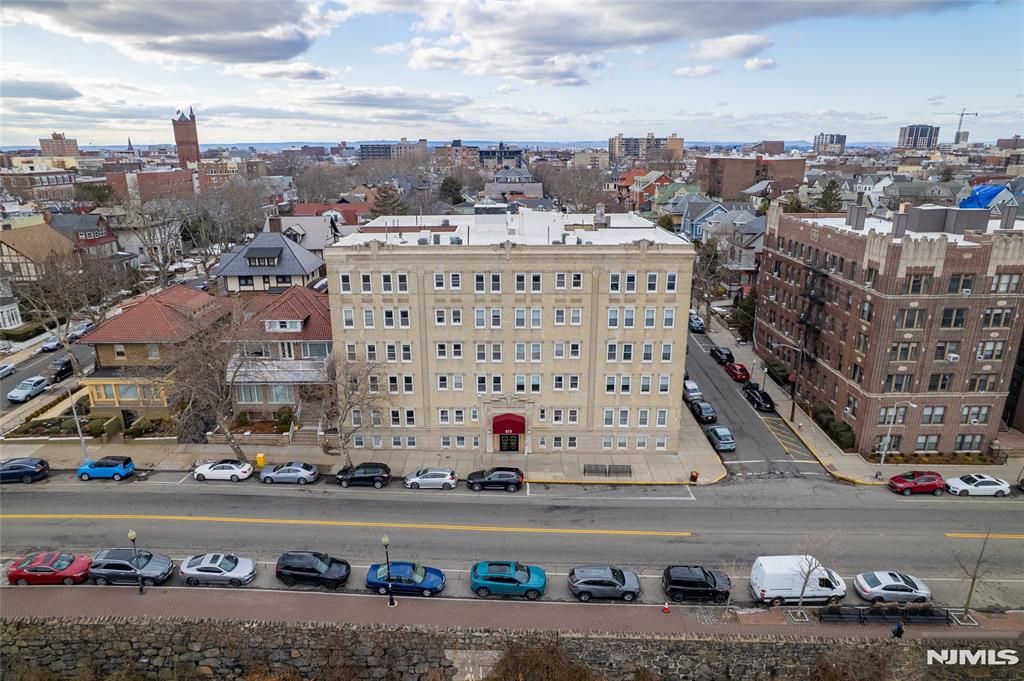 Photo of 875 Boulevard E #35, Weehawken, NJ 07086 (MLS # 26006506)