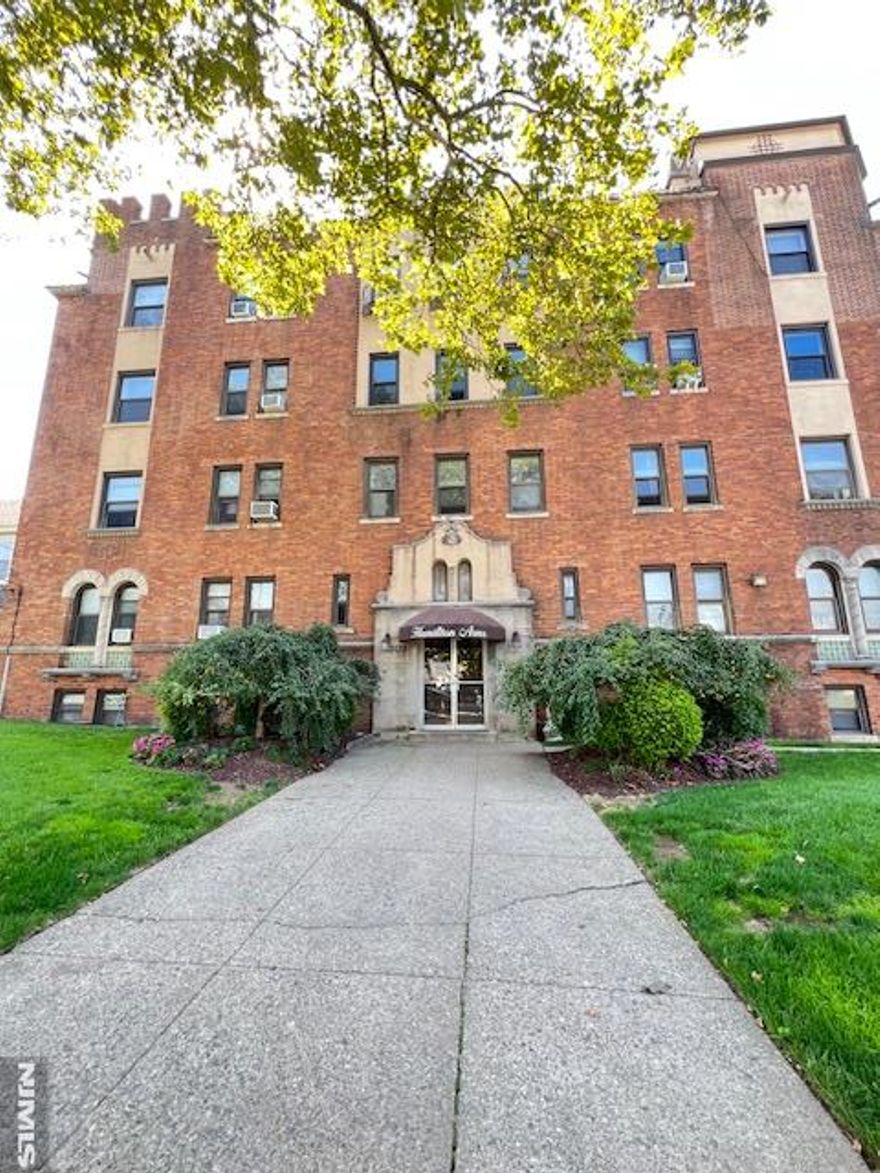 This well-maintained studio condo is located in the Fairmount section of Hackensack. If you are looking for affordable and convenient living, this is the place for you. This unit offers hardwood floors throughout, a modern kitchen, full bath, and a large living room/bedroom combo. Located near transportation to NYC, shopping, restaurants, schools, and a hospital. What more can you ask for? This is a great alternative to renting!!