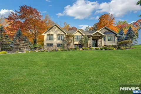 Photo of 550 Baylor Avenue, River Vale, NJ 07675 (MLS # 26041034)