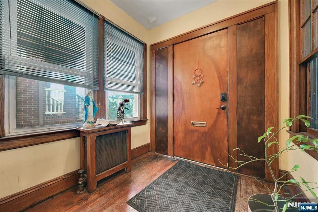 Photo of 29 Hedden Terrace, North Arlington, NJ 07031 (MLS # 26010255)