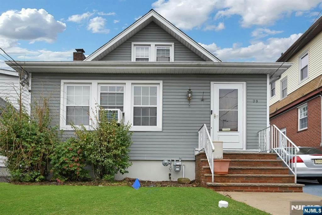 Photo of 29 Hedden Terrace, North Arlington, NJ 07031 (MLS # 26010255)