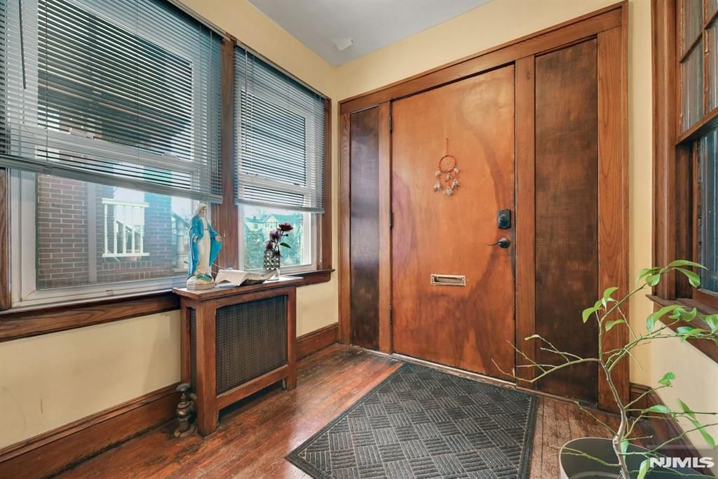 Photo of 29 Hedden Terrace, North Arlington, NJ 07031 (MLS # 26010255)