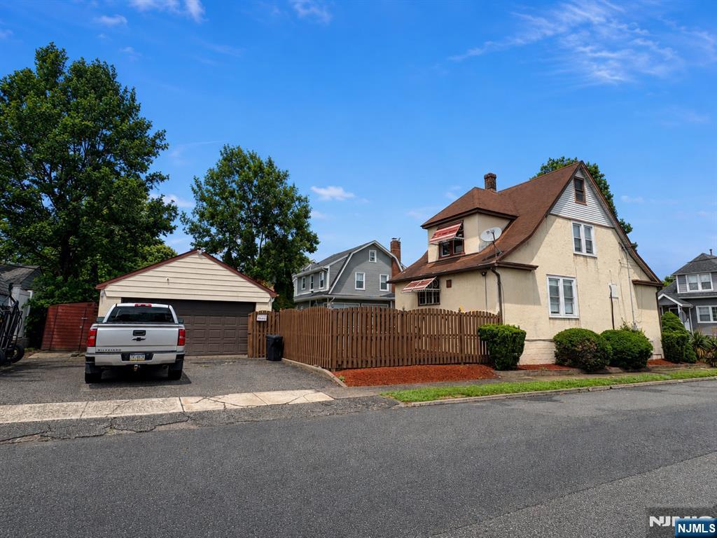 72 Rosedale Avenue