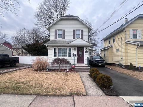 Photo of Lyndhurst, NJ 07071 (MLS # 26000345)