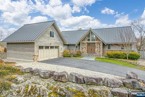 10 Hemlock Avenue Andover Twsp NJ 07860