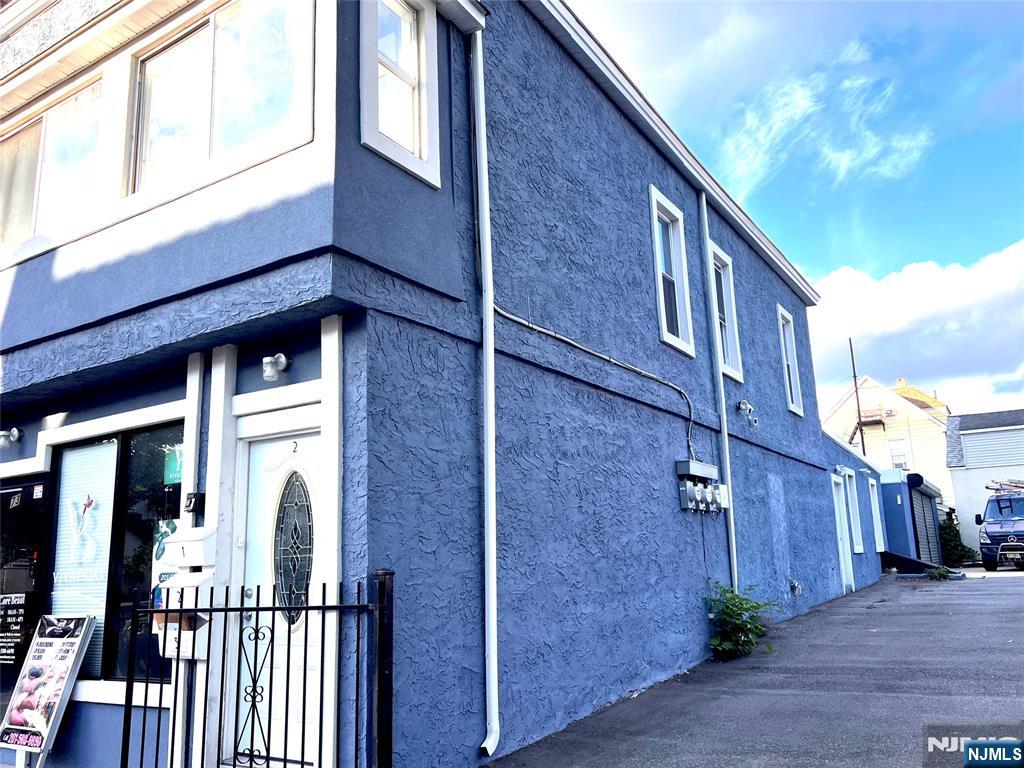 Rental Property at 73 Wallington Ave 1, Wallington, New Jersey - Bedrooms: 2 
Bathrooms: 1 
Rooms: 3  - $1,650 MO.