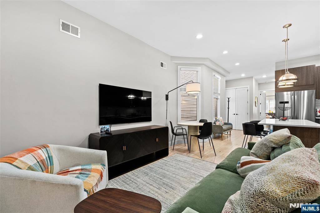 289 Webster Avenue 1