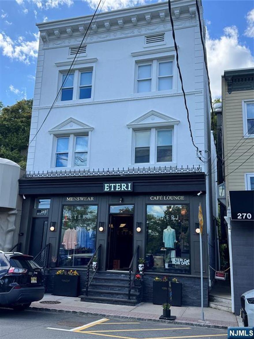 Welcome to 268 Old River Rd. An enchanting luxury 3 bedroom, 2 full baths fully furnished apartment. Top of the line appliances, quartz countertops, custom made cabinets, as well as washer & dryer in unit. Conveniently located with access to the best shops, ETERI Cafe, salons, restaurants, schools, parks, bus stop, Ferry transportation to NYC, and worship. Pets okay, 30 lbs limit. One month security deposit. Background check & credit check.