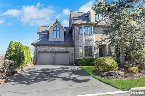 153 Ashley Place Park Ridge NJ 07656