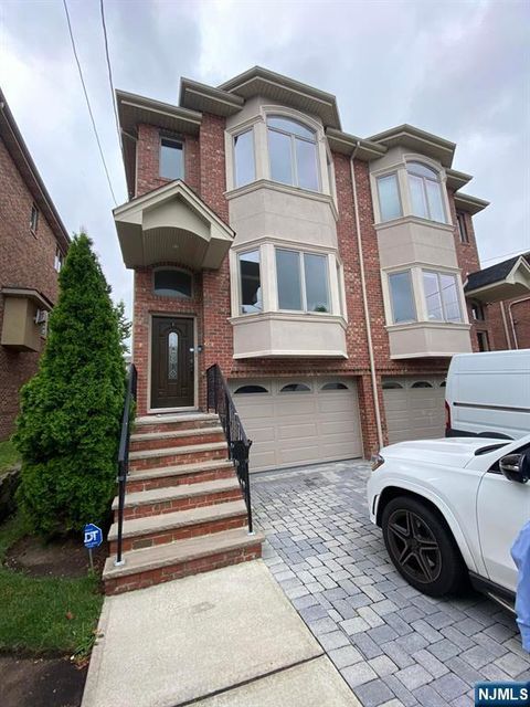 Photo of 436 Lawton Ave #A, Cliffside Park, NJ 07010 (MLS # 25038907) Photo of 436 Lawton Ave #A, Cliffside Park, NJ 07010 (MLS # 25038907)