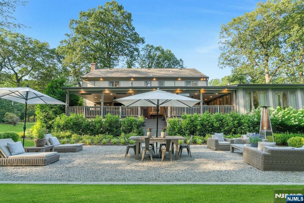 9 Deerfield Drive