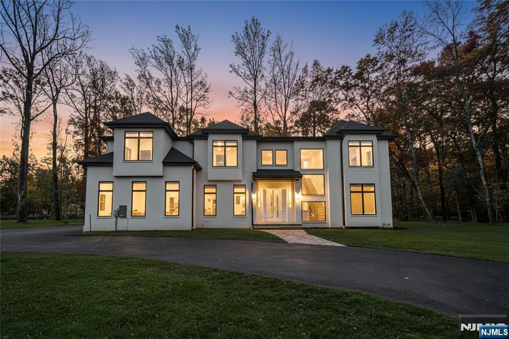 Photo of 794 Blauvelt Street, River Vale, NJ 07675 (MLS # 25035763)