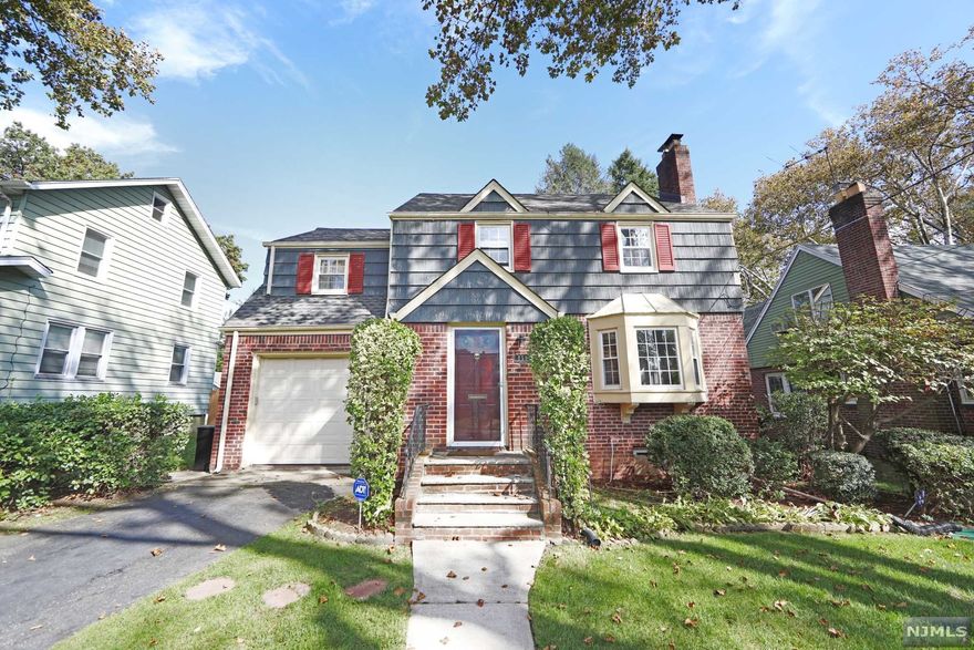 Great Opportunity to get a house in the prime location of the South of Cedar neighborhood. Side hall Colonial - approx.2000 sq. ft. on a nice lot, all fenced. Bus stop to NYC just around the corner ! 4 bedrooms and 2 full bathrooms. Ground floor features kitchen, dining area, living room with fireplace, Den, Bedroom/Home Office and full Bathroom. Second floor features 3 great size bedrooms and full bathroom, Giant master bedroom. Full finished basement with family area and additional sleeping area . Central AC, Gas Heating . Close to shopping, parks and houses of worship.