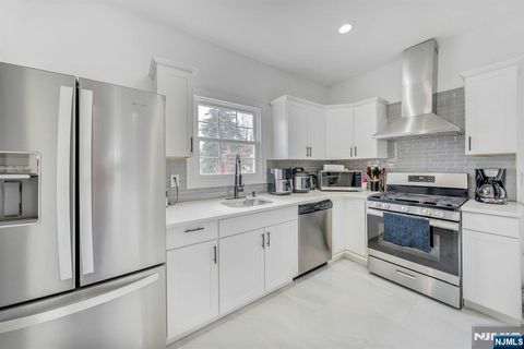 106 Paine Avenue Irvington NJ 07111