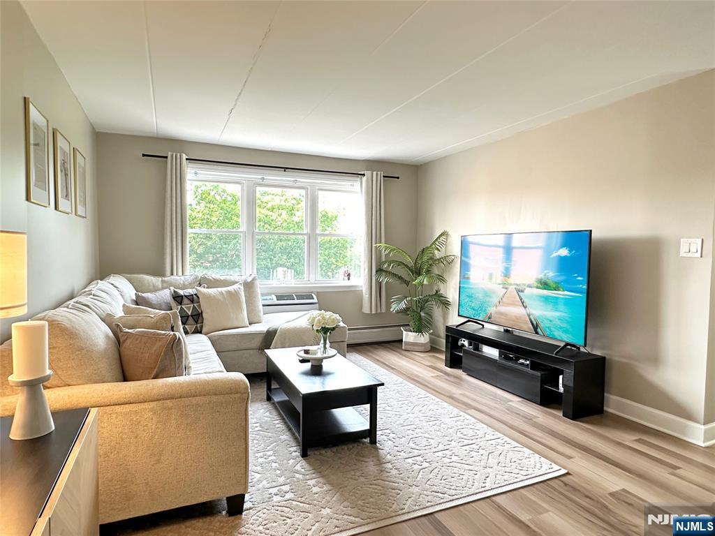 25 Jefferson Street 6E