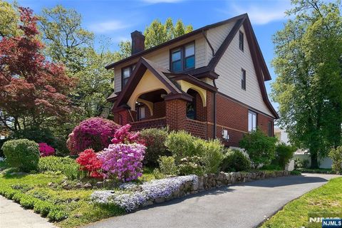 Photo of 194 Parkway, Maywood, NJ 07607 (MLS # 26017765)