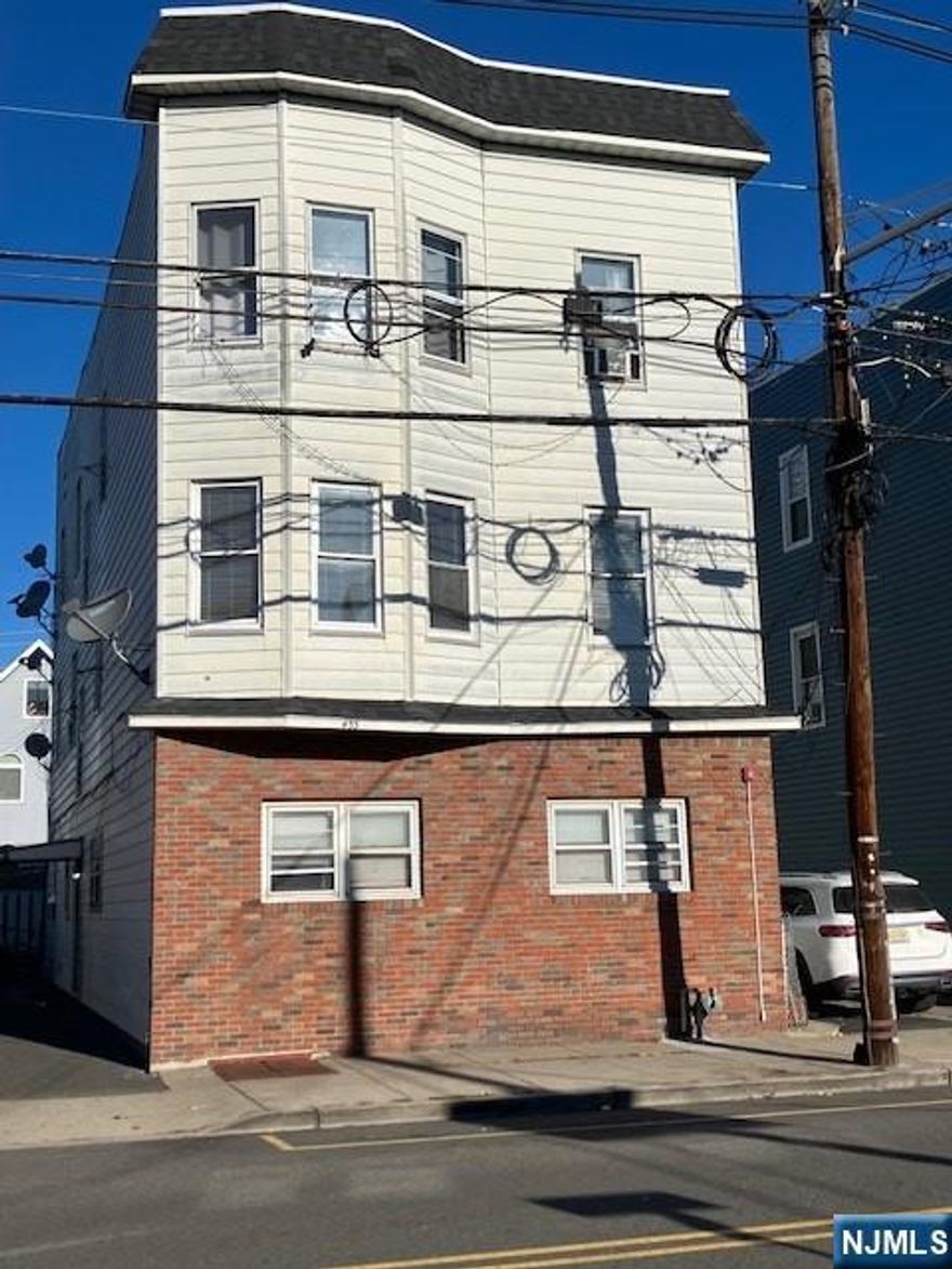 BRIGHT AND AIRY TWO BEDROOM ONE BATH 2ND FLOOR APARTMENT IN A 6 UNIT BUILDING. DESIRABLE LOCATION CLOSE TO SHOPPING ,SCHOOLS,HOUSES OF WORSHIP AND NYC TRANSPORTATION NEARBY.