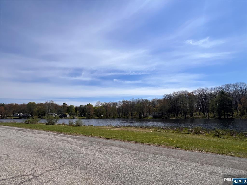 900 Primrose Path