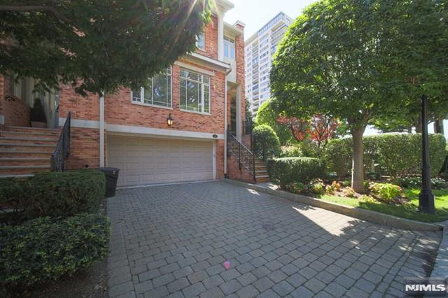 148 Hudson Cove 148