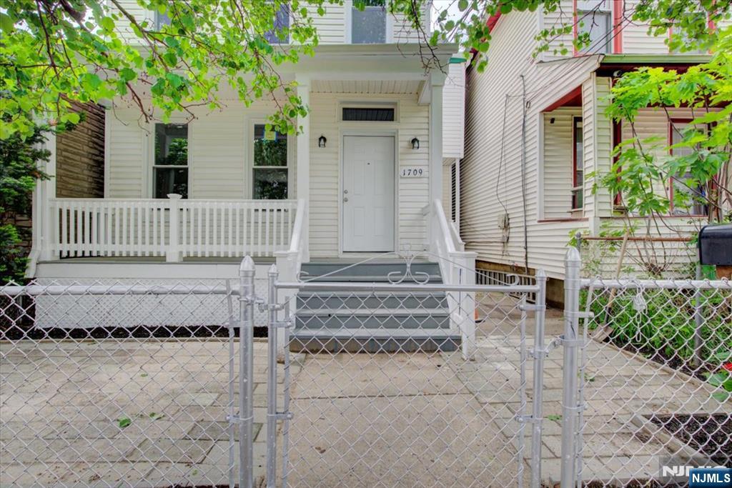 1709 48th Street