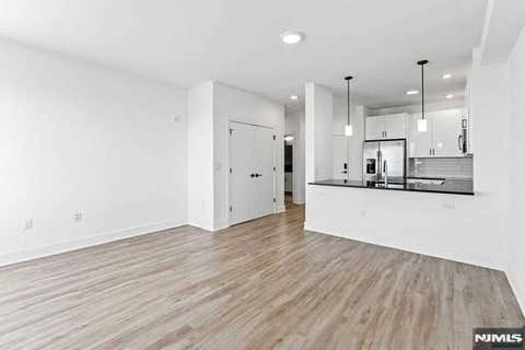 Photo of 520 Cliff ST #307, Fairview, NJ 07022 (MLS # 26023398)