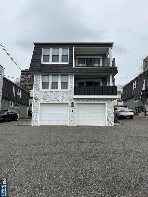 Photo of 1276 River Rd #2, Edgewater, NJ 07020 (MLS # 26016726)